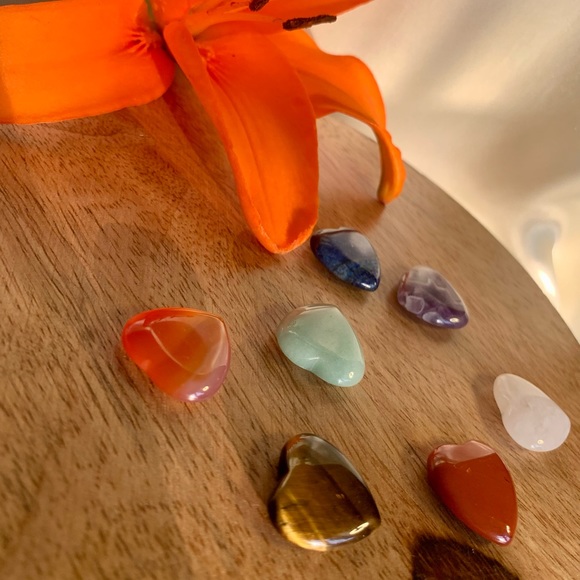 7 chakra healing heart crystals 0.8’’ - Picture 2 of 4